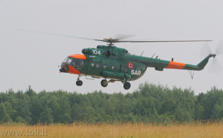 avia12 Latvijos karinių oro pajėgų sraigtasparnis „Mi-17“