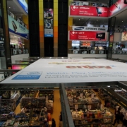 Viena didžiausių elektronikos prekybos vietų „Sim Lim Square“